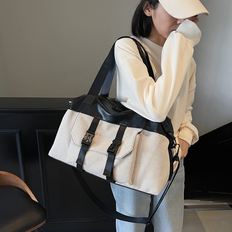 Practical Multifunctional Duffel Bag with Sturdy Design and Intelligent Compartment Layout Bowlift