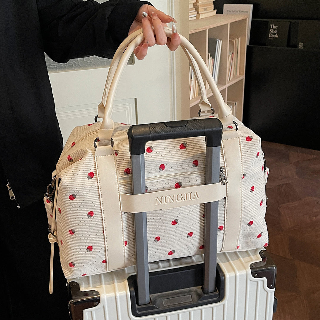 Stylish Quilted Weekend Duffle Bag Bowlift