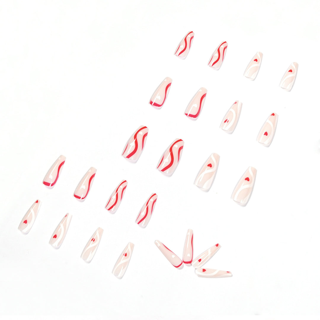 Artificial nail art with hearts Bowlift