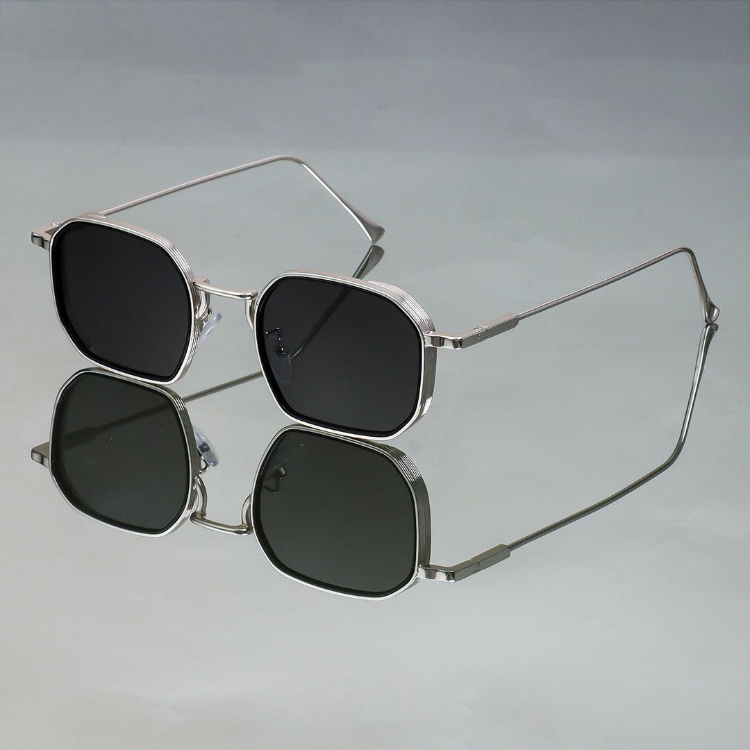 Women's fashionable sunglasses with stylish, square frame and UV protection Bowlift