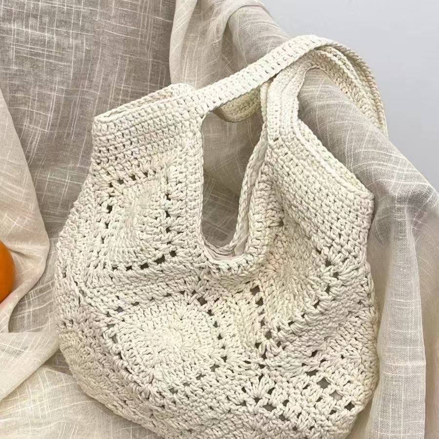 Hand-crocheted tote bag Bowlift