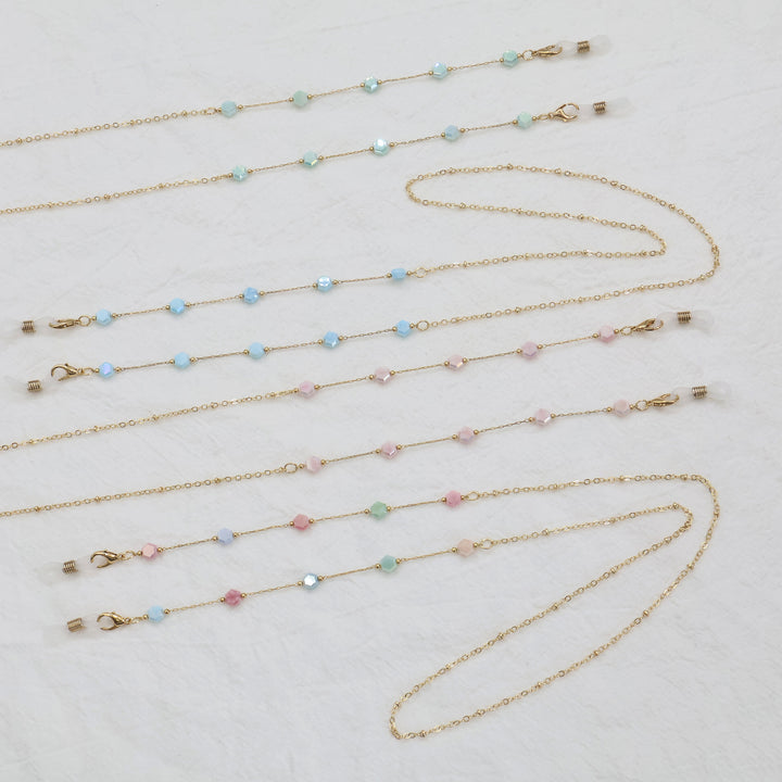 Elegant Gold Chain Necklace with Gemstones Bowlift