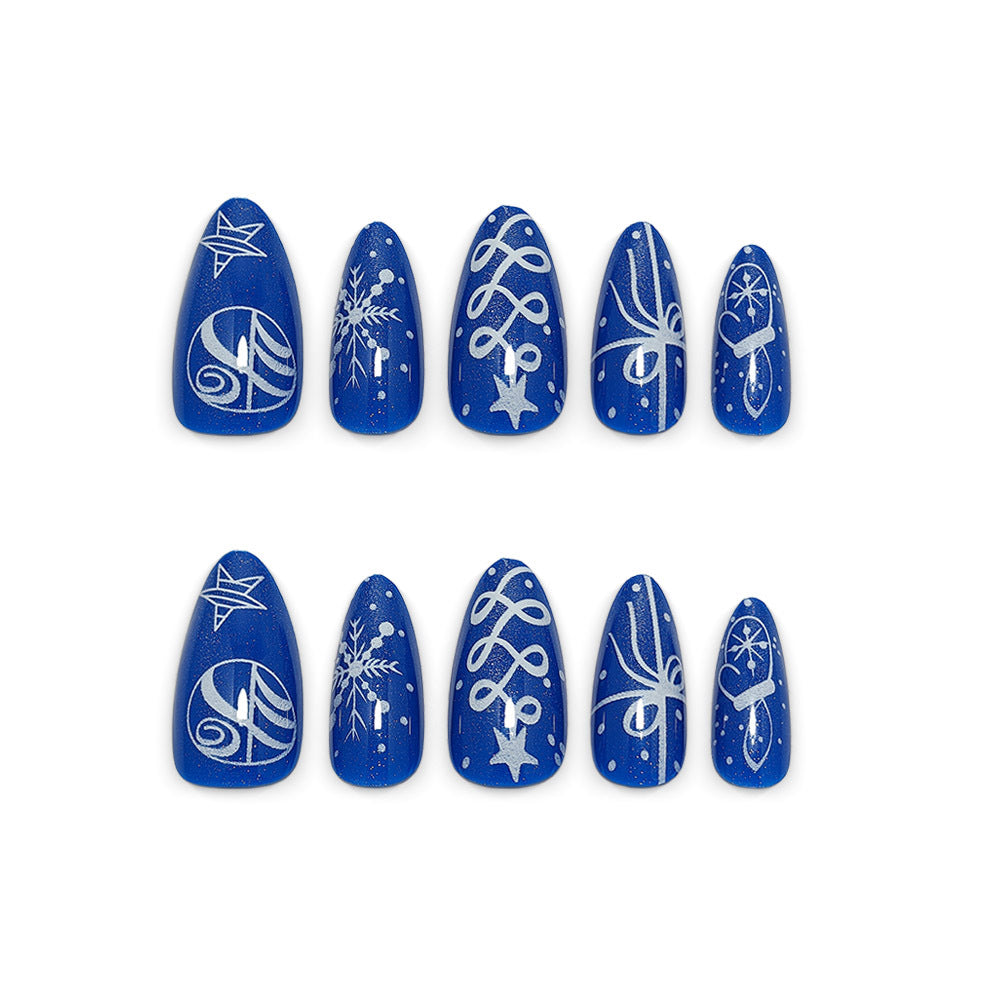 Artificial nails with festive winter design Bowlift