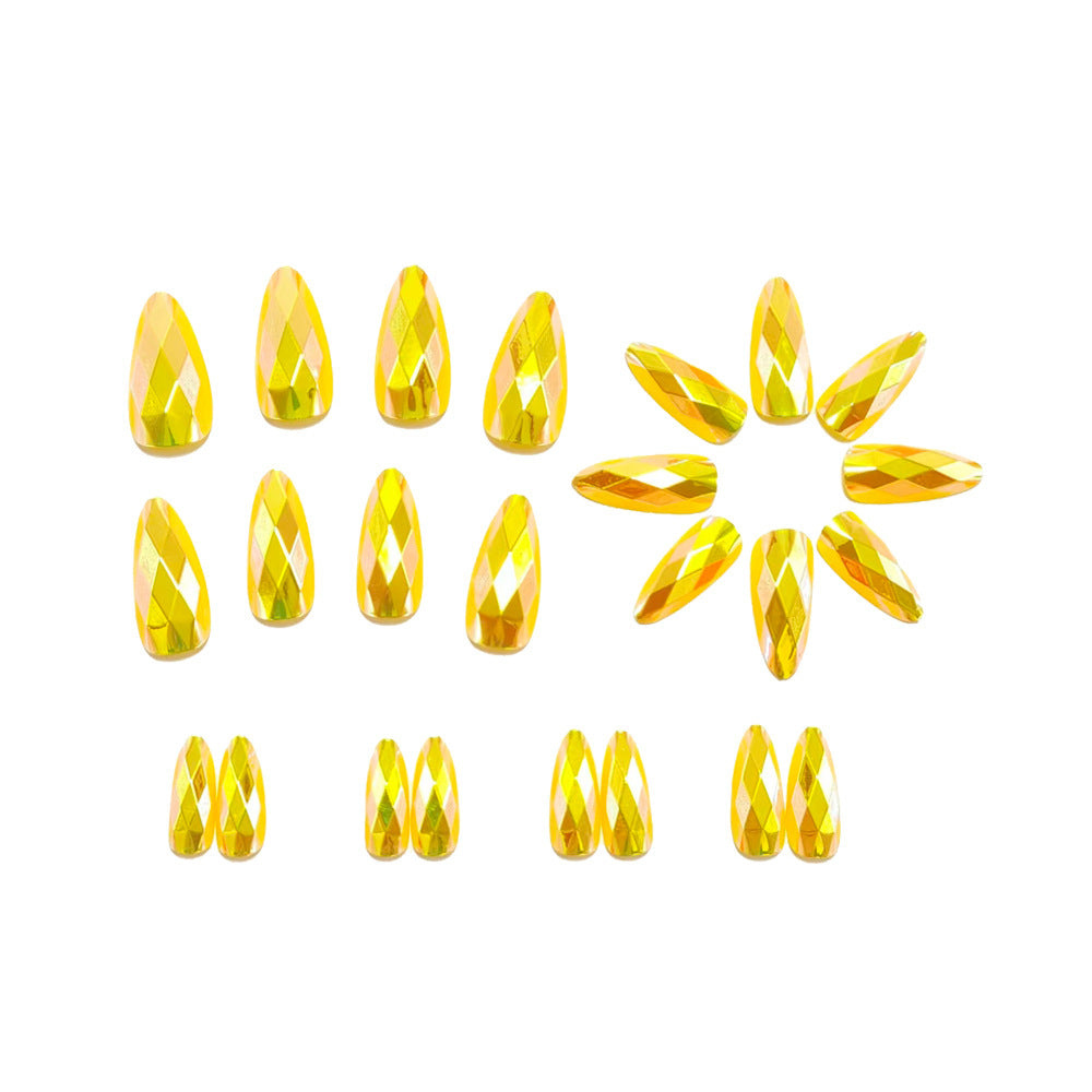 Glamorous Artificial Nails Bowlift