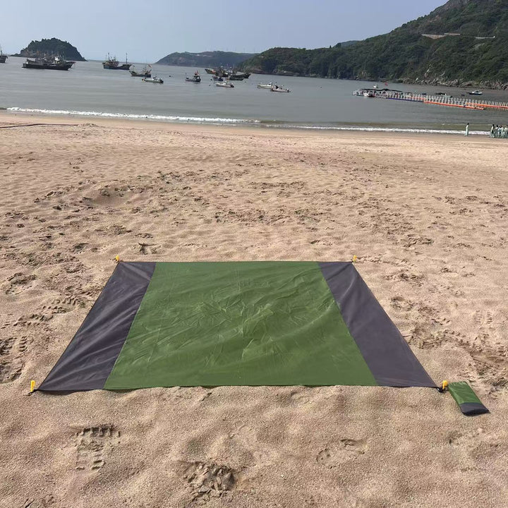 Beach Blanket Bowlift