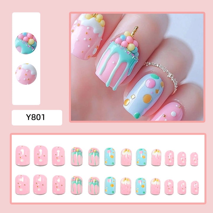 Artificial nails with playful cupcake design Bowlift
