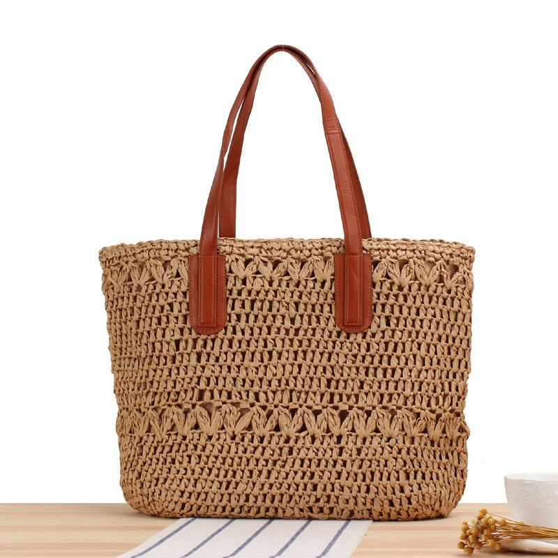 Shopping bag made of woven natural material Bowlift