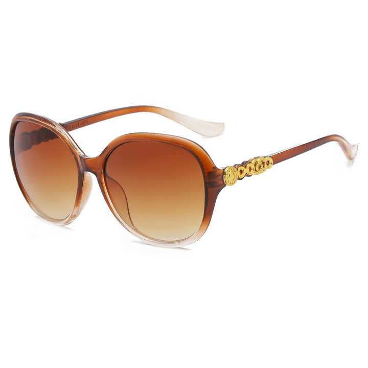Women's oversized sunglasses with trendy tortoiseshell pattern and elegant frame accents Bowlift