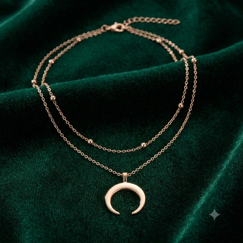Layered Crescent Moon Pendant Necklace Bowlift