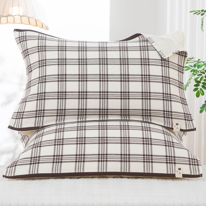 Women’s pillowcase in classic check design Bowlift