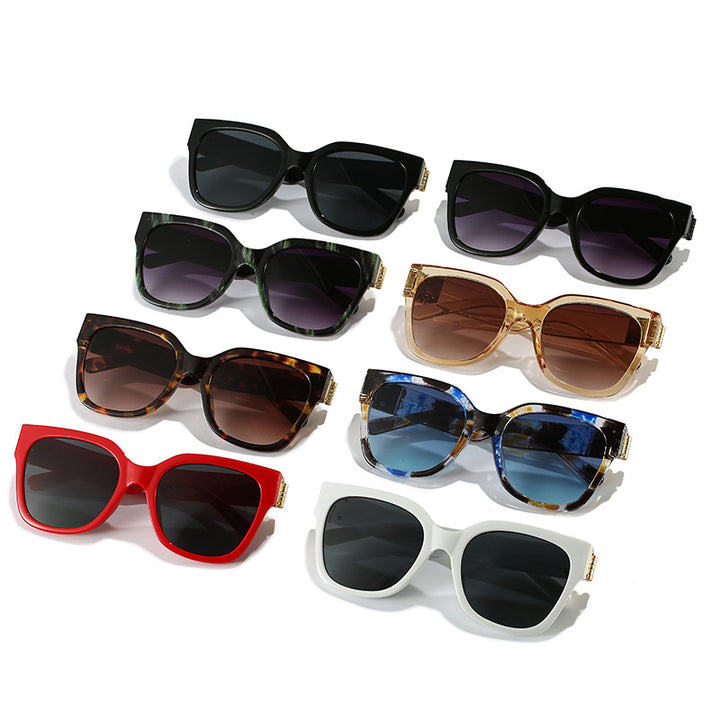 Women's elegant oversized sunglasses with luxurious metal accent Bowlift