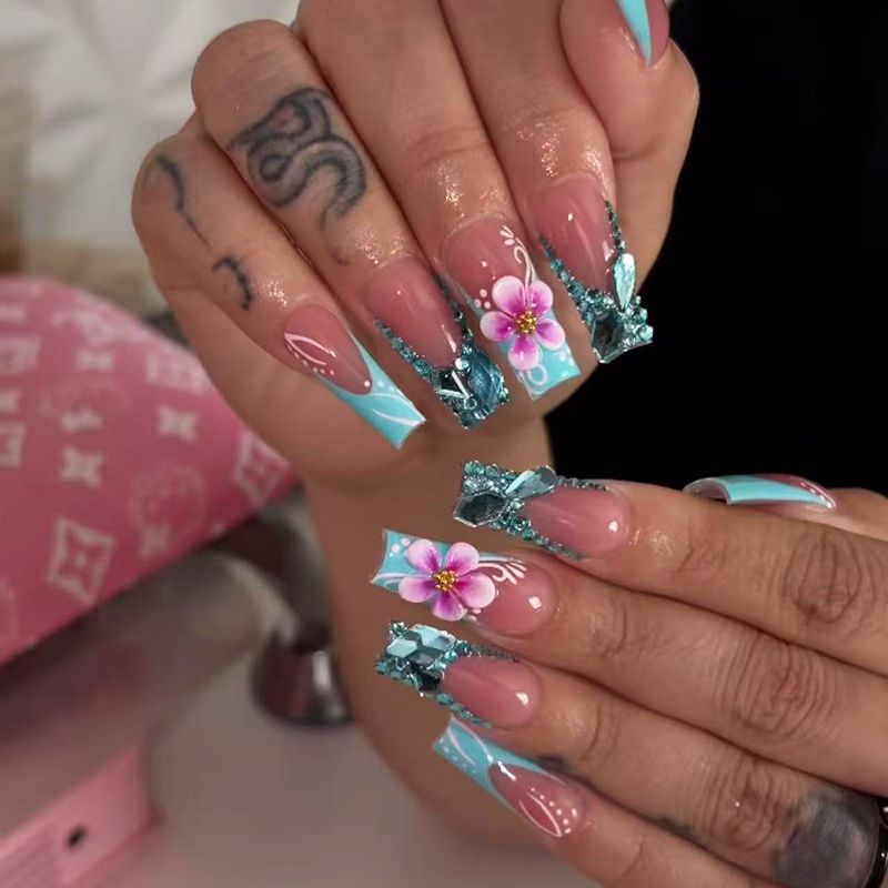 Artisan Decorative Nail Tips Bowlift