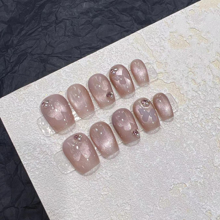 Elegant Press-On Nail Set with Rhinestone Details Bowlift