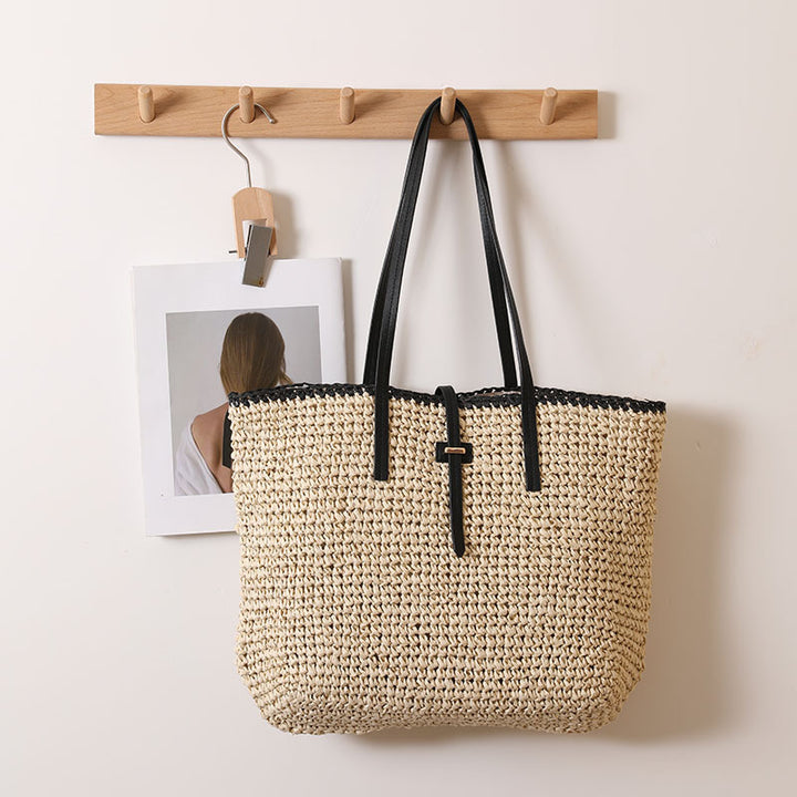 Stylish and spacious wicker bag Bowlift