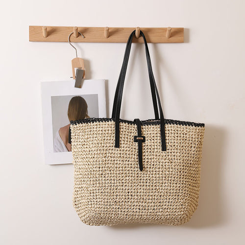 Stylish and spacious wicker bag Bowlift