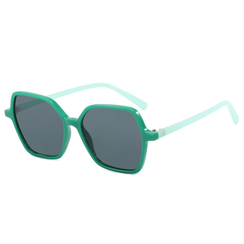 Women's oversized sunglasses with modern, transparent frame Bowlift