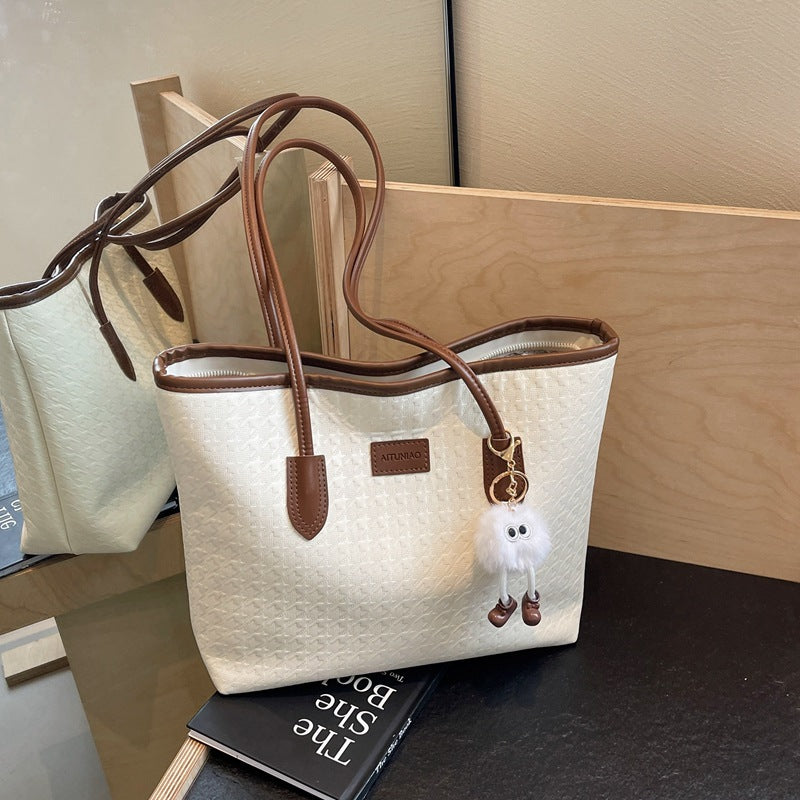 Elegant Structured Tote Bag Bowlift
