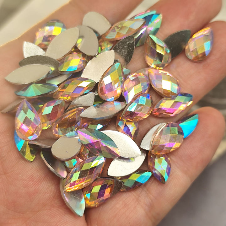 Sparkling rhinestone applications Bowlift