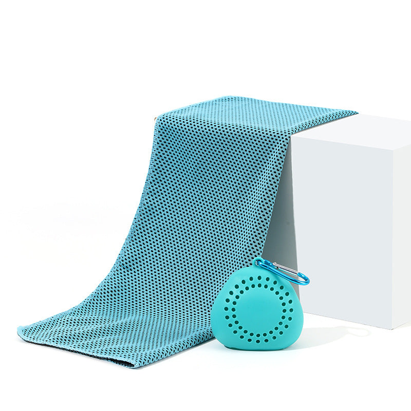 Unisex cooling towel in storage case Bowlift