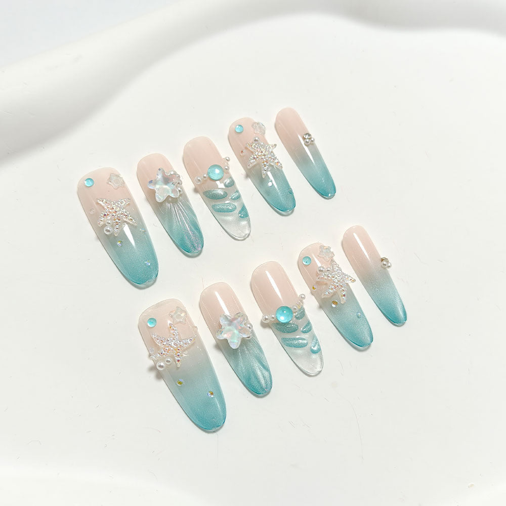 Artificial nails with glittering summer design Bowlift