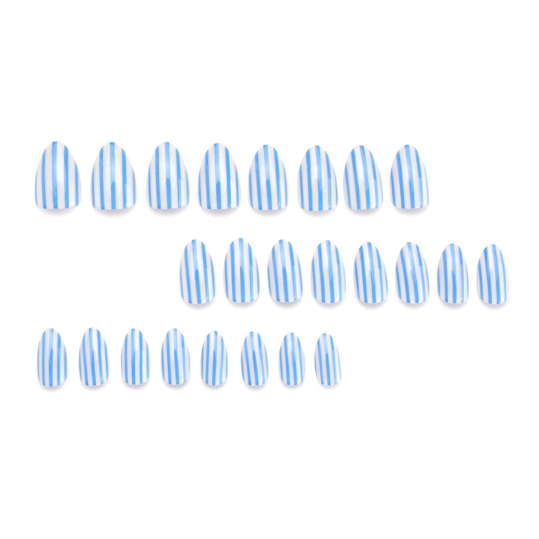 Artful nail art with maritime striped pattern Bowlift
