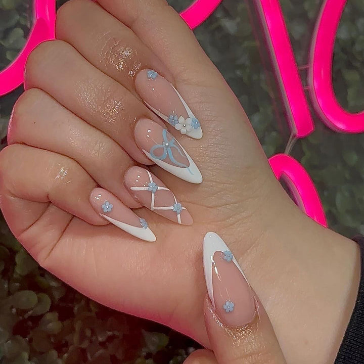 Acrylic nail set with elegant 3D flowers and glamorous accents Bowlift