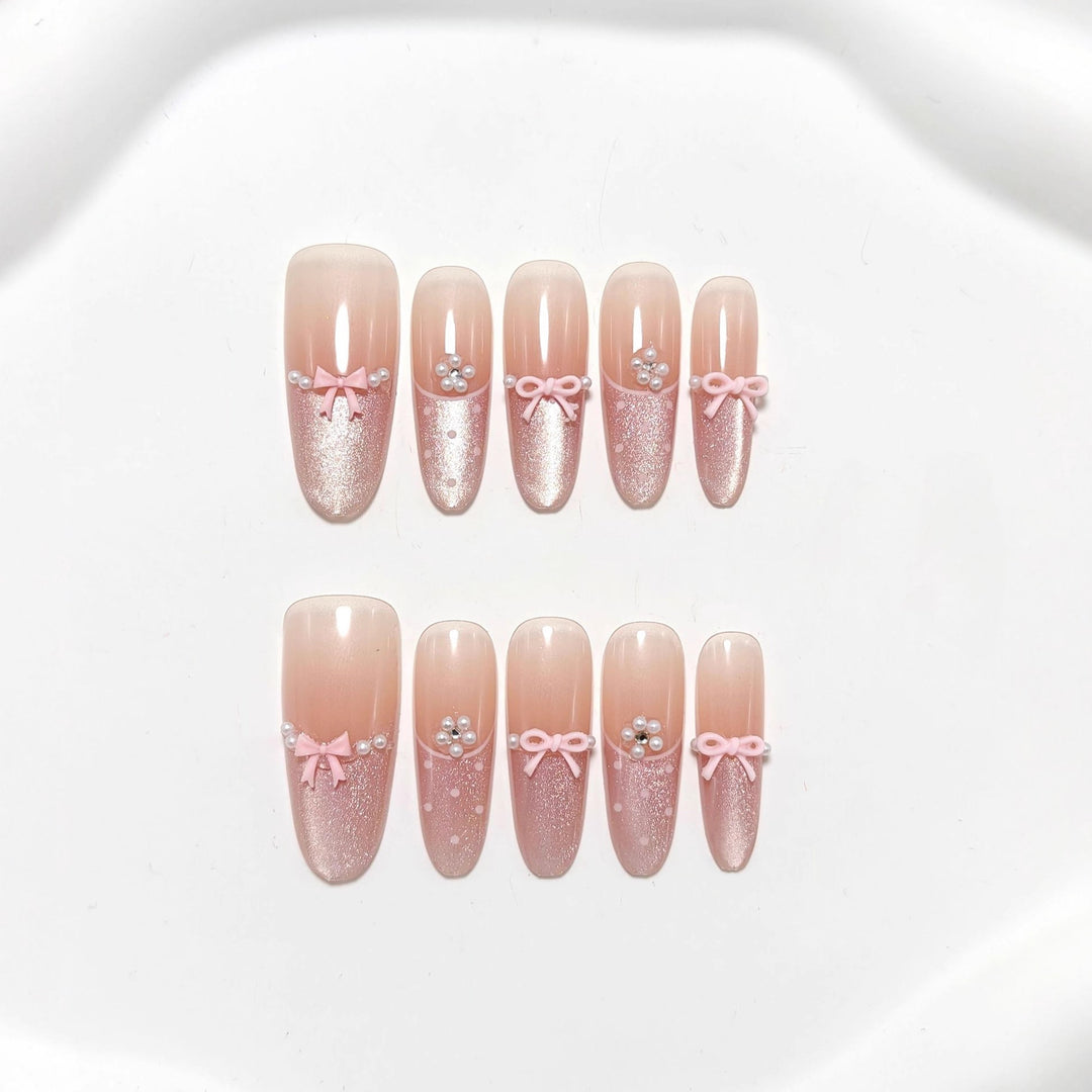 Elegant Artificial Nails with Delicate Gradients and Ribbons Bowlift