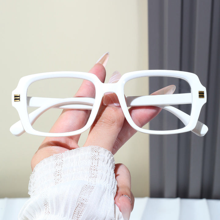 Ladies Fashion Glasses in Modern Square Design Bowlift