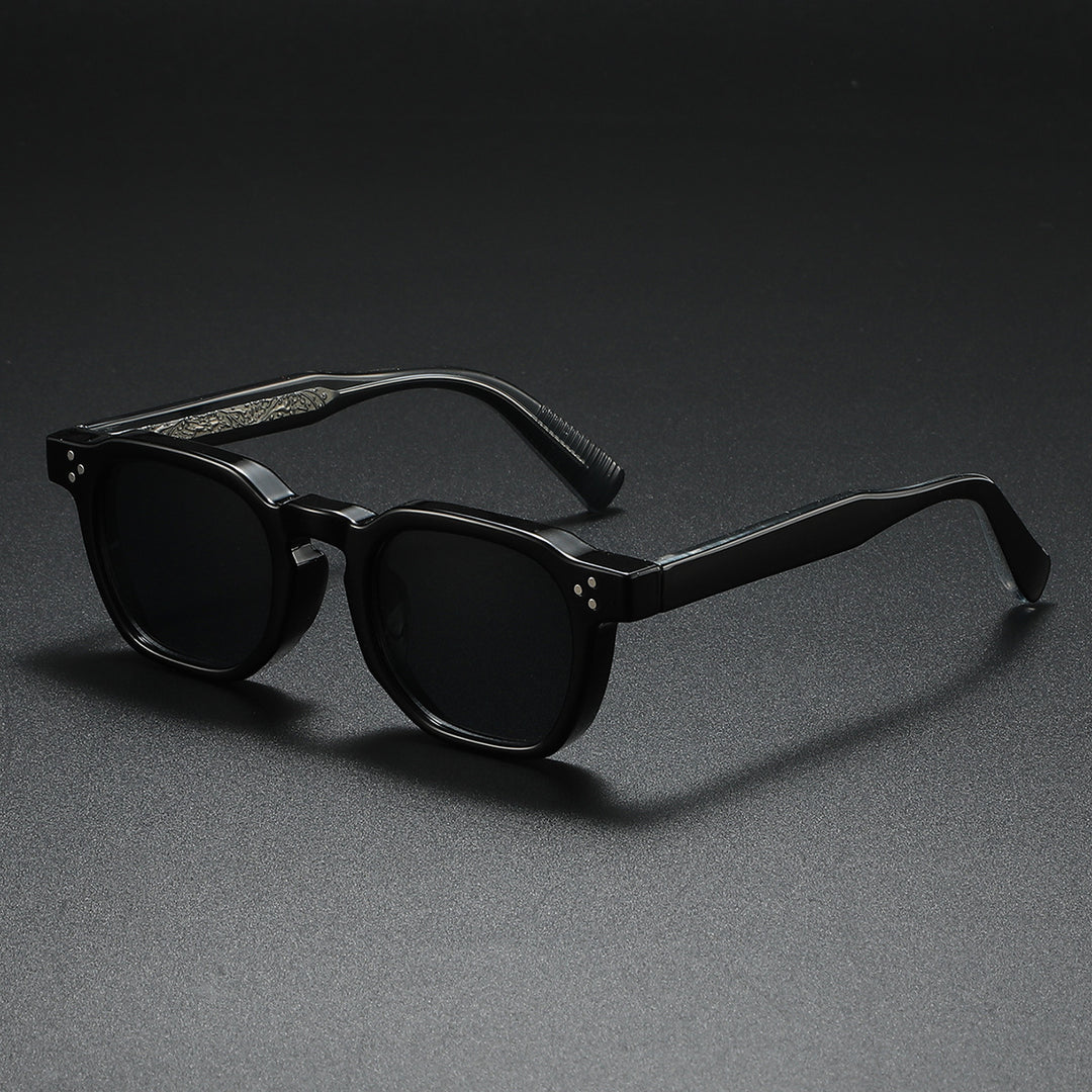Ladies fashionable sunglasses in innovative design Bowlift