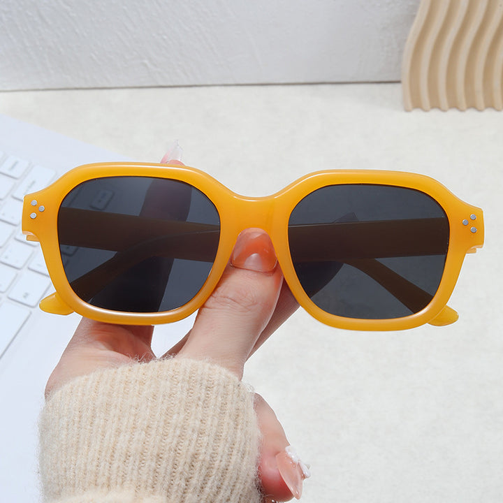 Women's square sunglasses in elegant design Bowlift