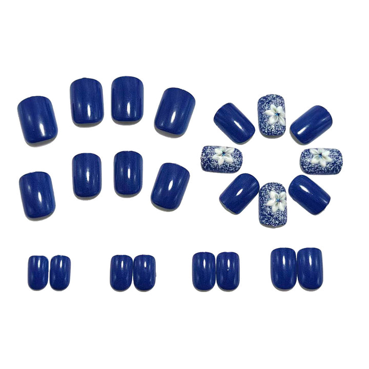 Artificial nails in elegant glitter design with floral embellishments Bowlift