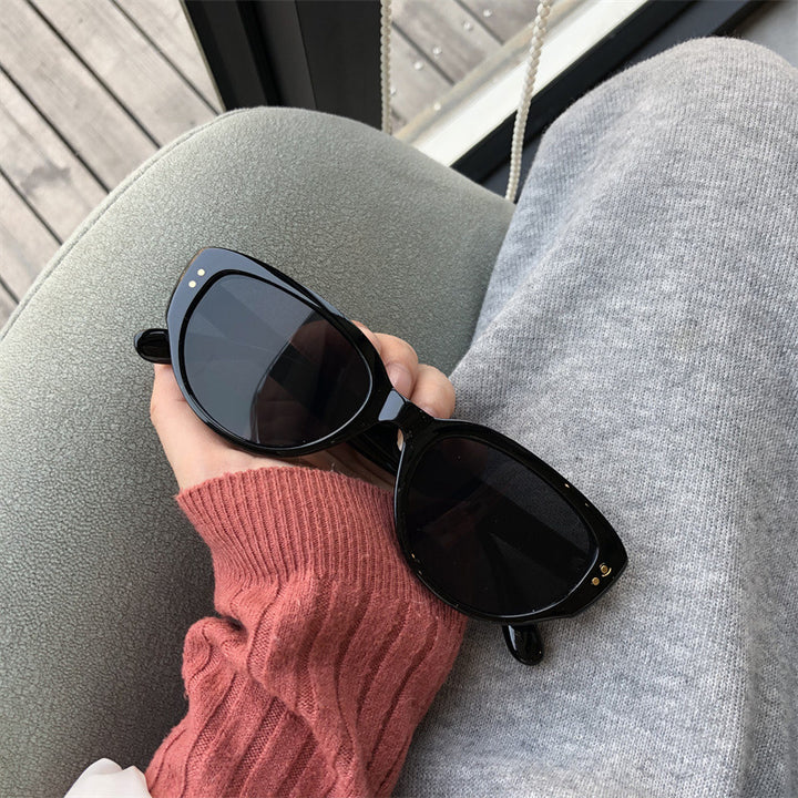 Fashionable sunglasses Bowlift