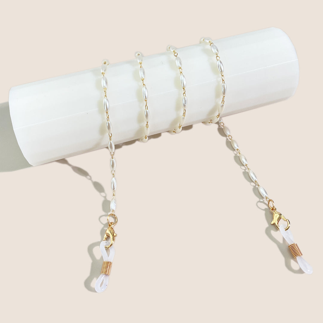 Elegant Pearl-Accented Eyewear Chain Bowlift
