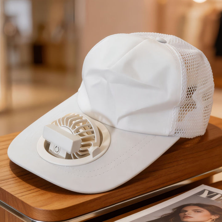 Unisex cap with integrated fan Bowlift