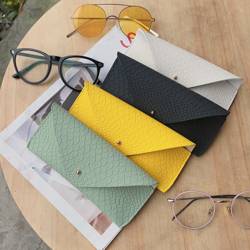 Textured Leather Eyewear Case Bowlift