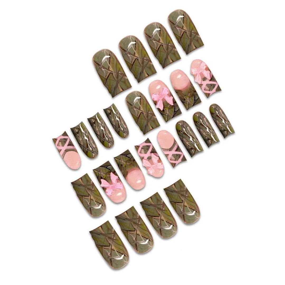 Detailed Artistic Nail Design Kit Bowlift