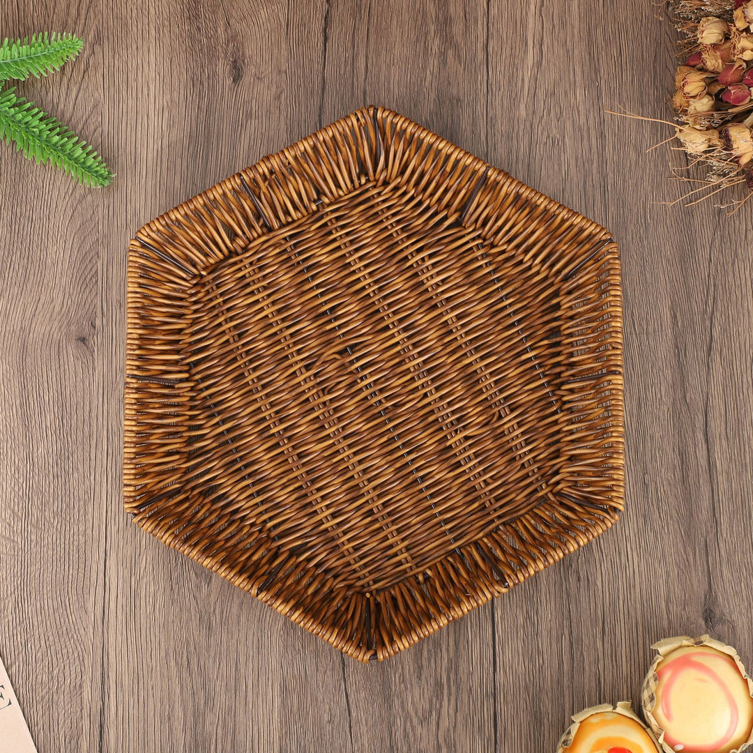 Decorative Heart-Shaped Bowl Bowlift