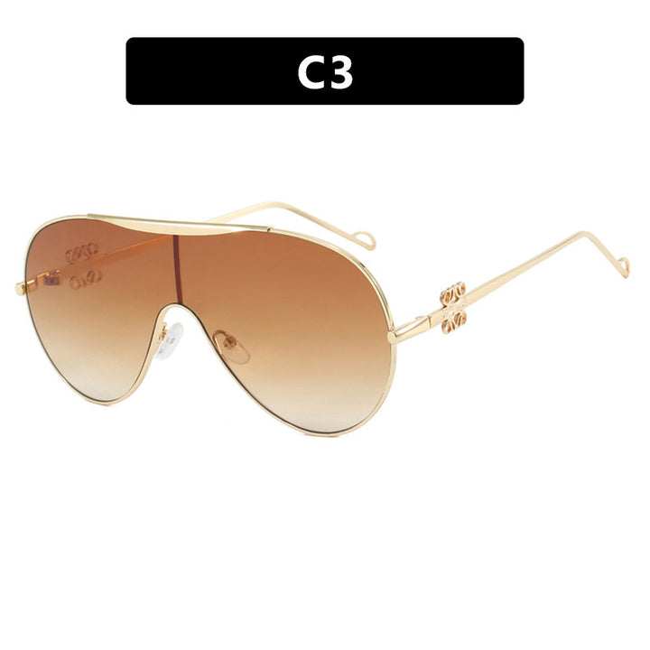 Ladies UV Protection Sunglasses in Fashionable Pilot Style Bowlift