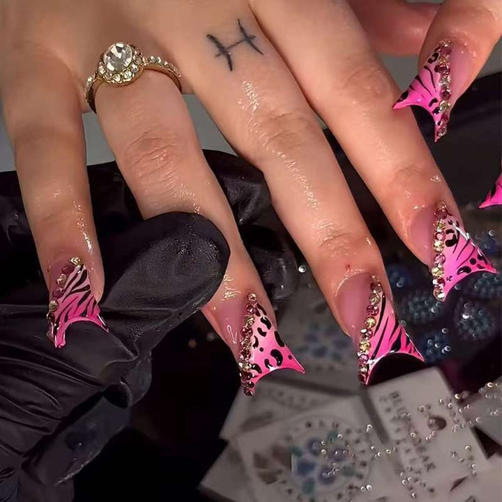 Creative Extended Nail Tips Bowlift