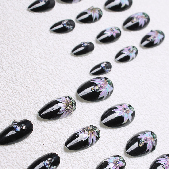 Floral Embellished Press-On Nails Bowlift