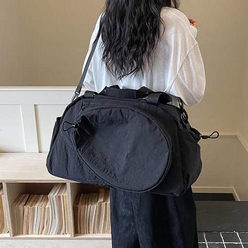 Light and Durable Sports Bag Bowlift