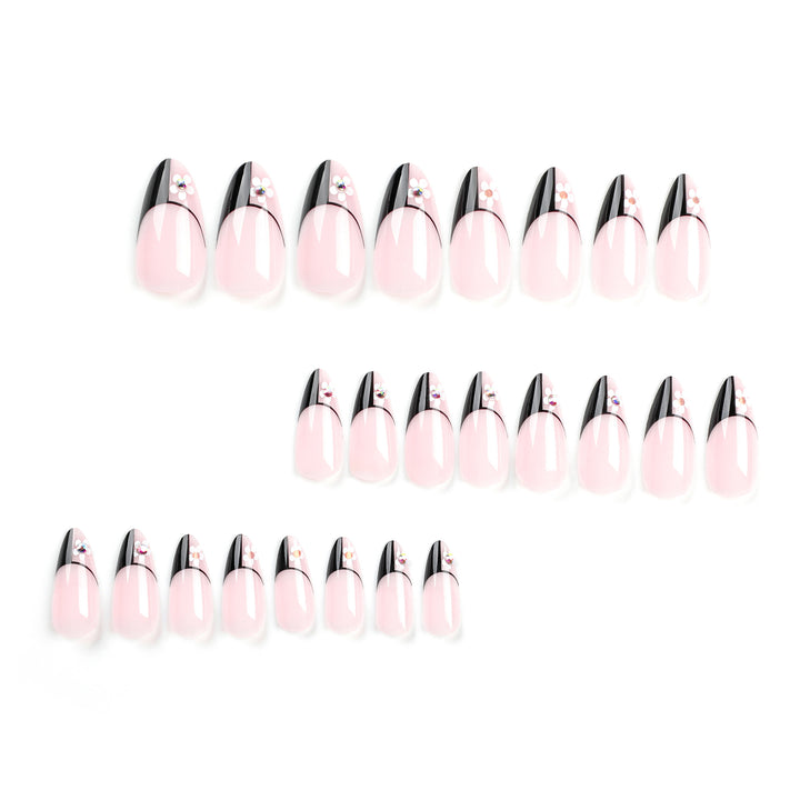 Artful nail art in elegant stiletto design Bowlift