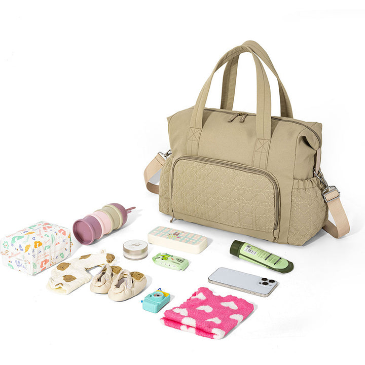 Sporty travel bag with innovative compartment design Bowlift