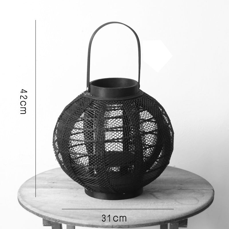 Elegant metal lantern with net design Bowlift