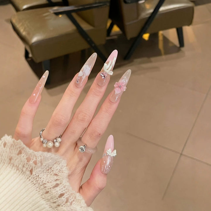 Decorative Stiletto Press-On Nail Art Set with Elegant Floral Design Bowlift