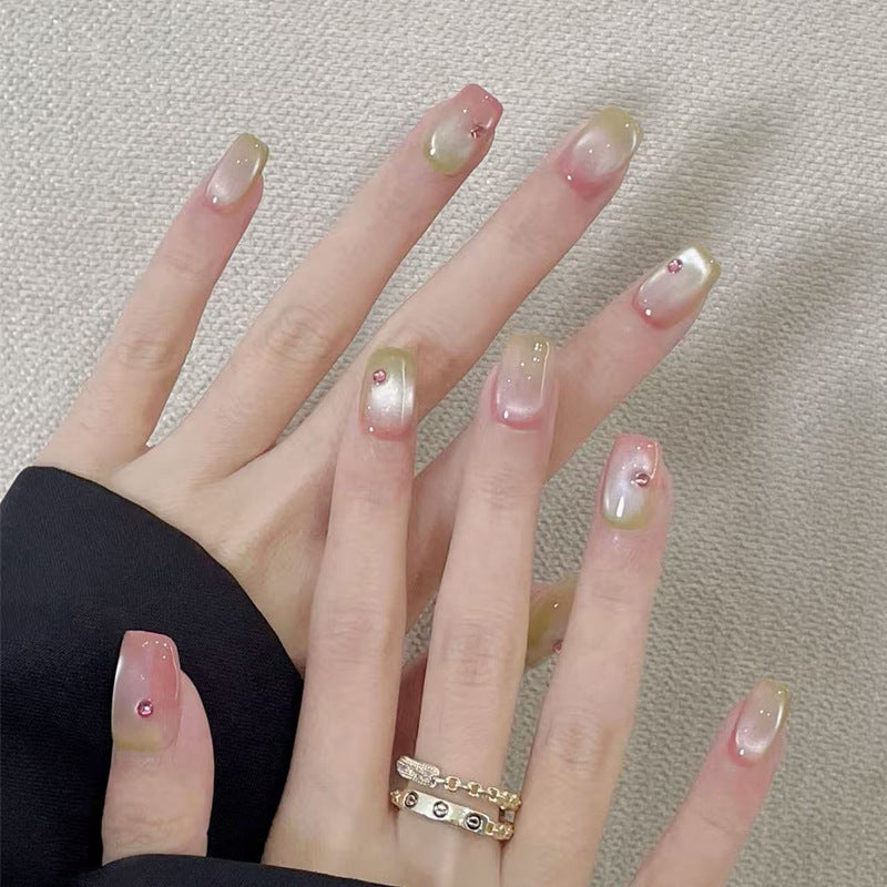 Elegant Gradient Press-On Nails with Rhinestone Accents Bowlift