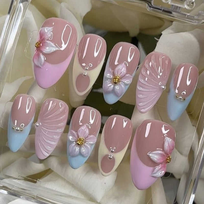 Artistic Floral and Star-Embellished Press-On Nail Set Bowlift