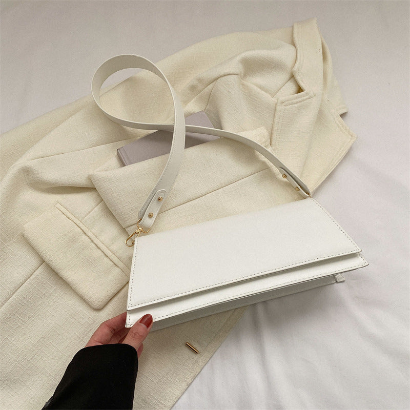 Minimalist Structured Crossbody Bag Bowlift