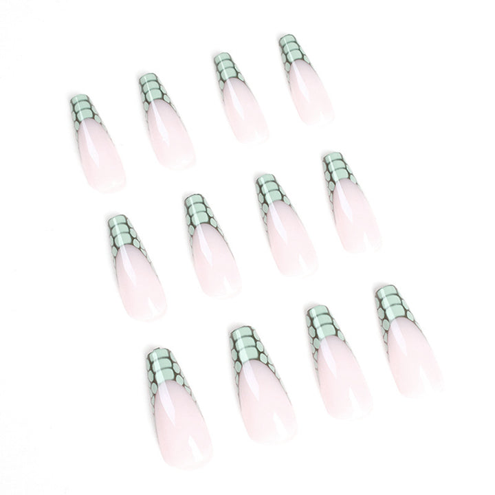 Artful gel nails with elegant snake pattern and high gloss Bowlift