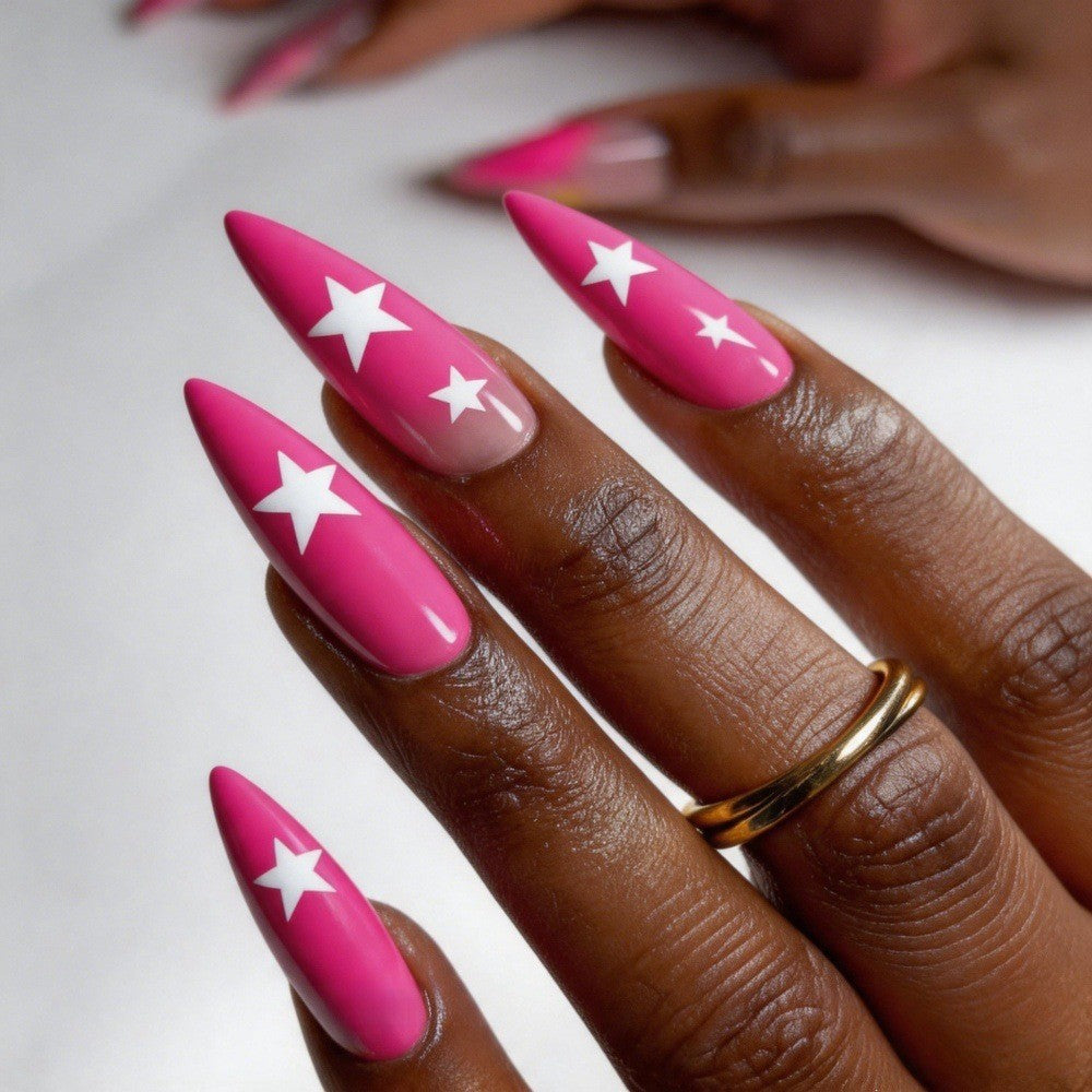 Artificial nails in elegant pointed design with star motifs Bowlift